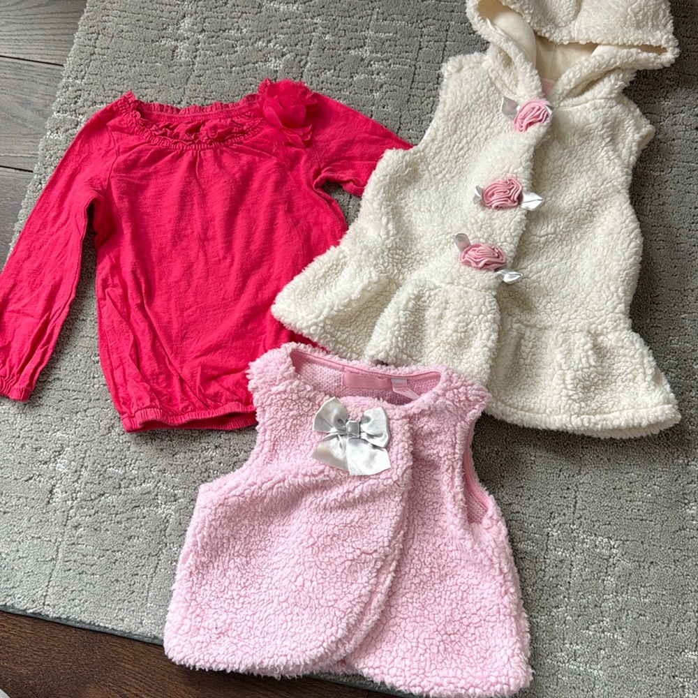 *Gently Worn* 3 Piece Sherpa Fleece Vests & Long Sleeve Tee - Size 24 Months